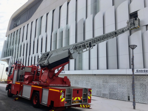 Image: pařížská U Arena s fasádou od SIPRALu otevírá své brány sérií koncertů The Rolling Stones