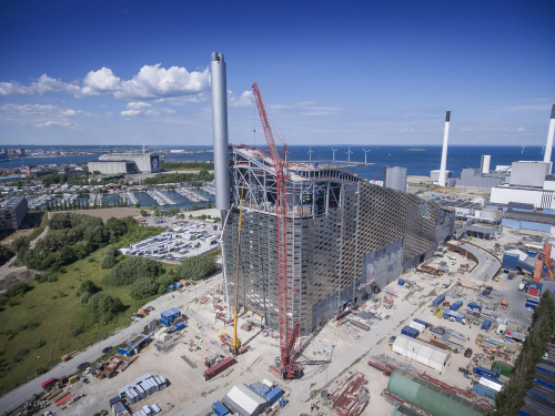 Image: Lyžování na spalovně Amager Bakke
